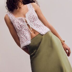 Reformation Rosalie Linen Top Green - Size 4